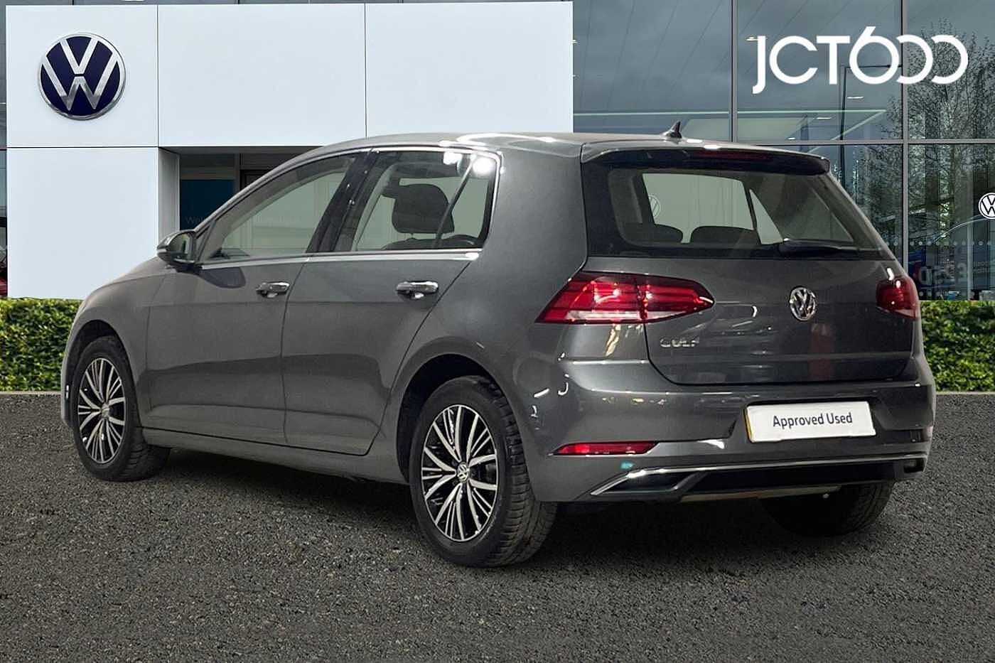 Volkswagen Golf SE Nav 1.4 TSI 125PS 6-speed Manual 5 Door