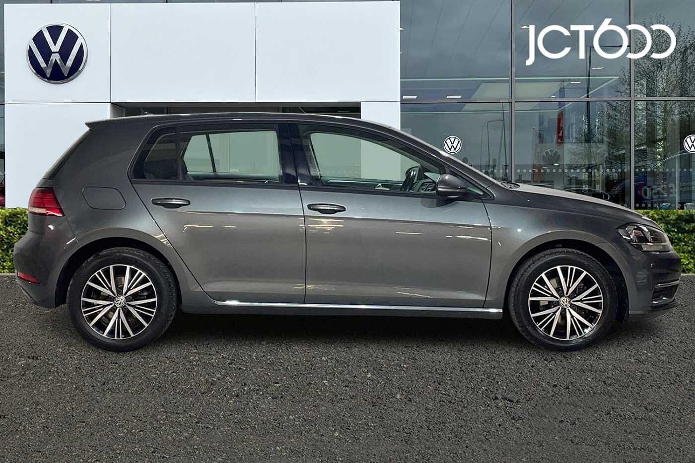 Volkswagen Golf SE Nav 1.4 TSI 125PS 6-speed Manual 5 Door