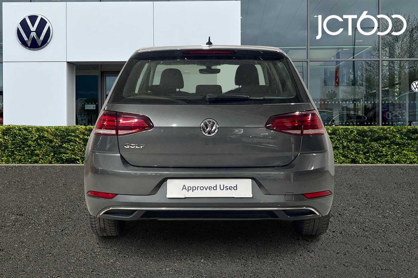 Volkswagen Golf SE Nav 1.4 TSI 125PS 6-speed Manual 5 Door