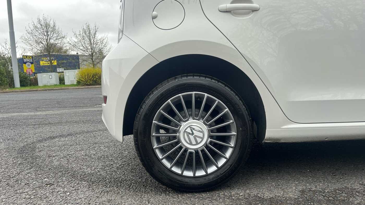 Volkswagen up! Up 2016 1.0 60PS Move 5Dr