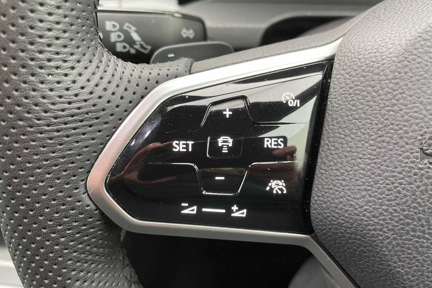 Volkswagen Golf 8 GTD 2.0 TDI 200PS 7-speed DSG 5 Door