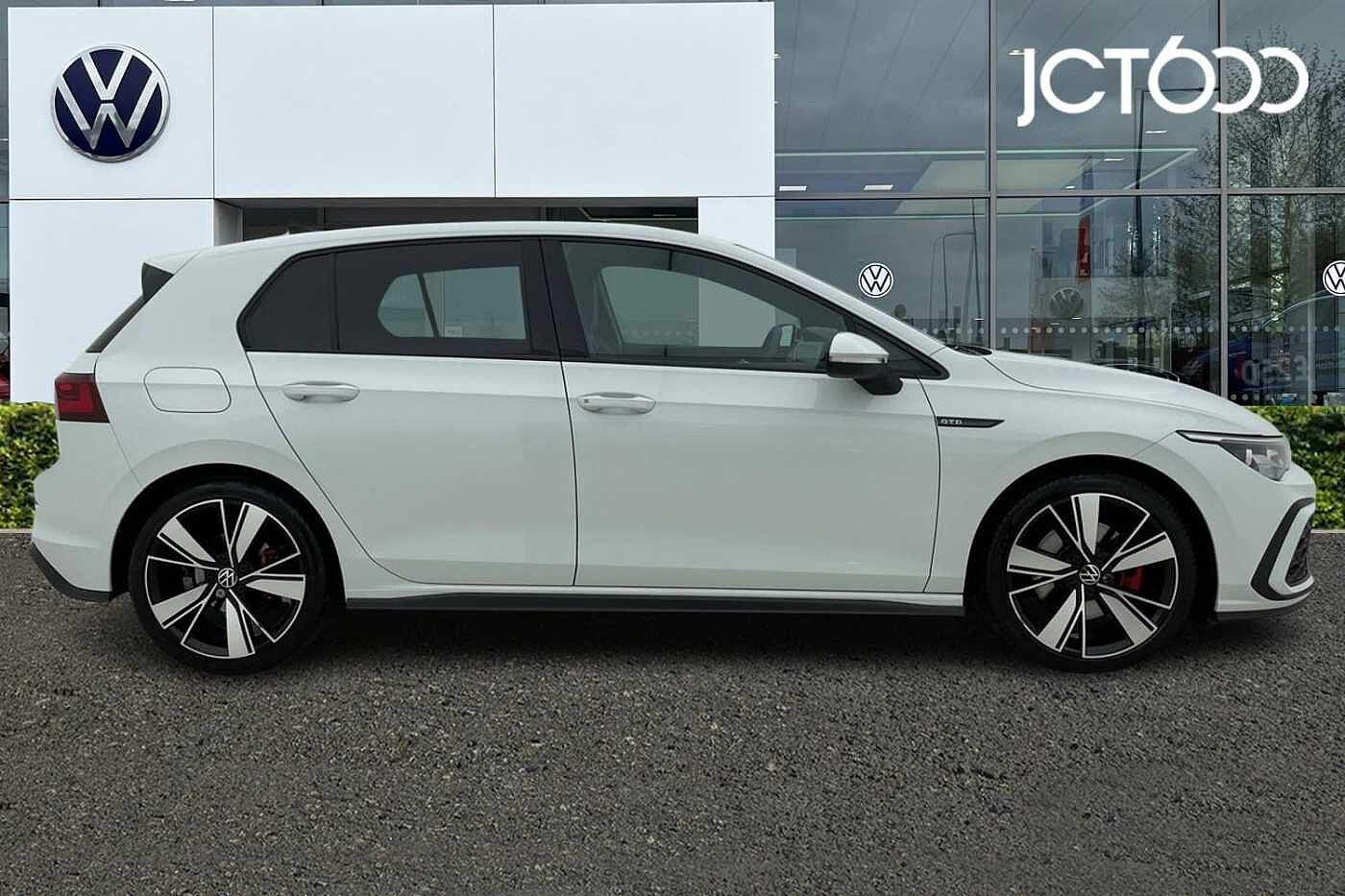 Volkswagen Golf 8 GTD 2.0 TDI 200PS 7-speed DSG 5 Door