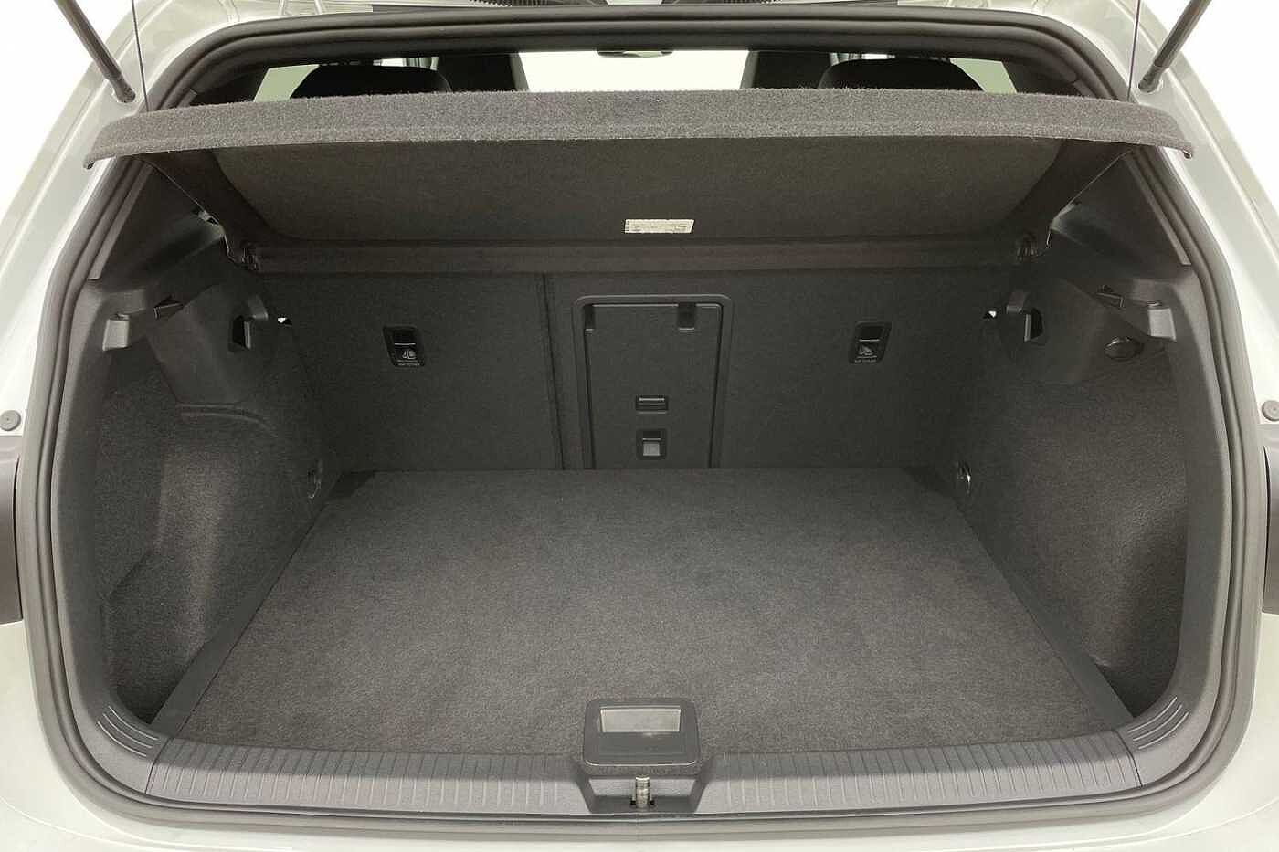 Volkswagen Golf 8 GTD 2.0 TDI 200PS 7-speed DSG 5 Door