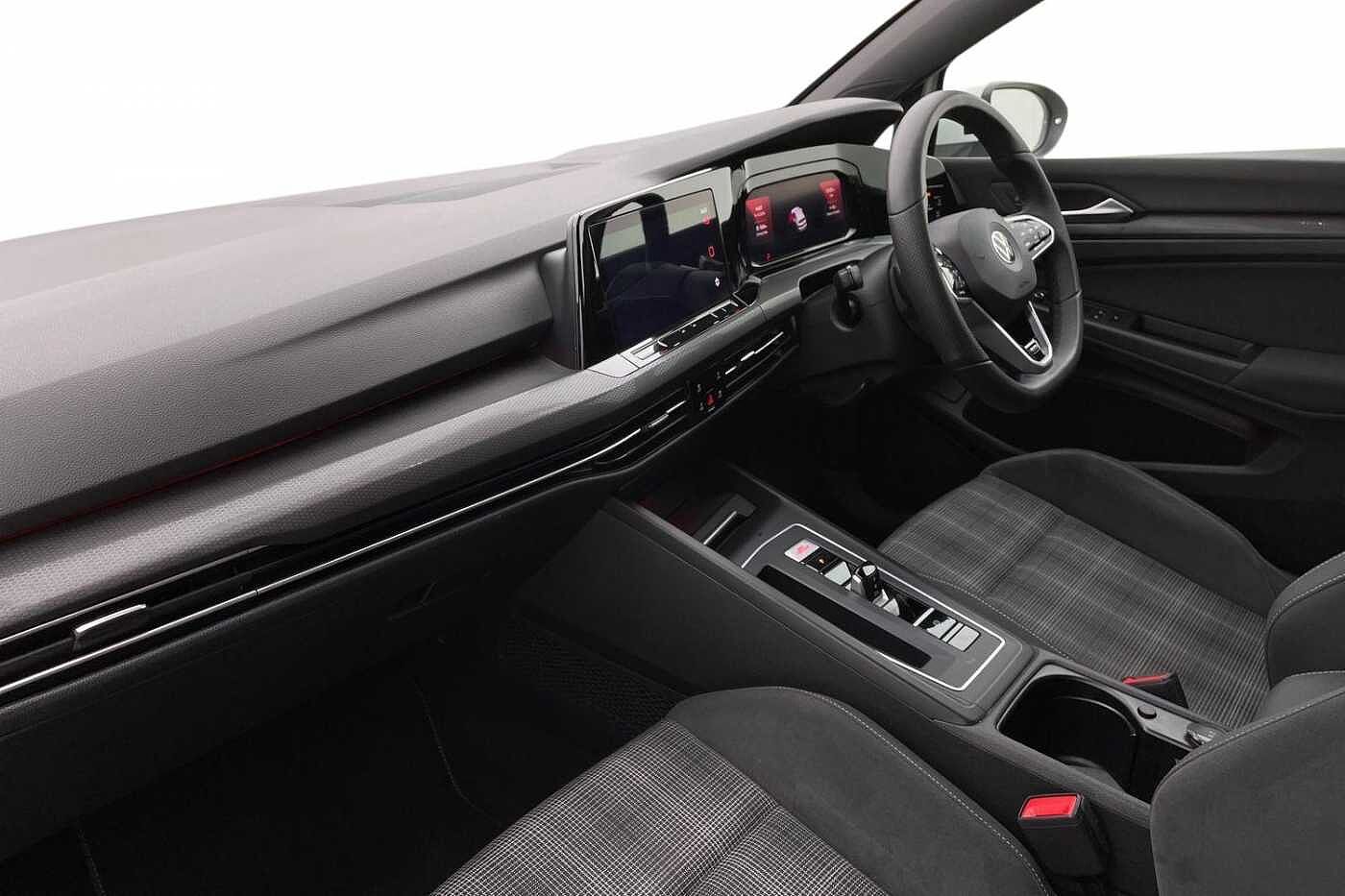 Volkswagen Golf 8 GTD 2.0 TDI 200PS 7-speed DSG 5 Door