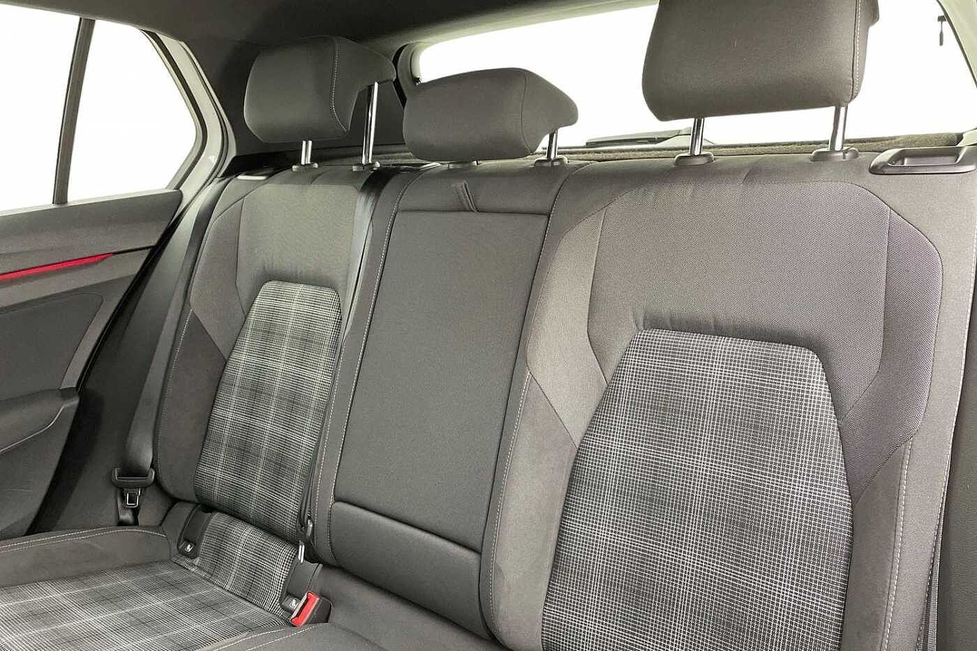 Volkswagen Golf 8 GTD 2.0 TDI 200PS 7-speed DSG 5 Door