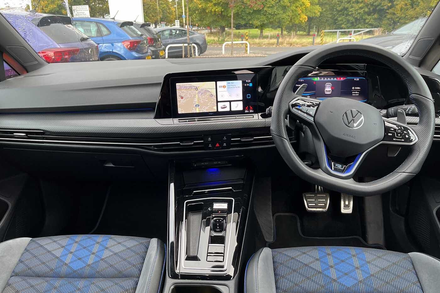 Volkswagen Golf 8 R 2.0 TSI 4Motion 320PS *19' Adelaide Alloys, winter pack* 7 Speed DSG 5 Dr