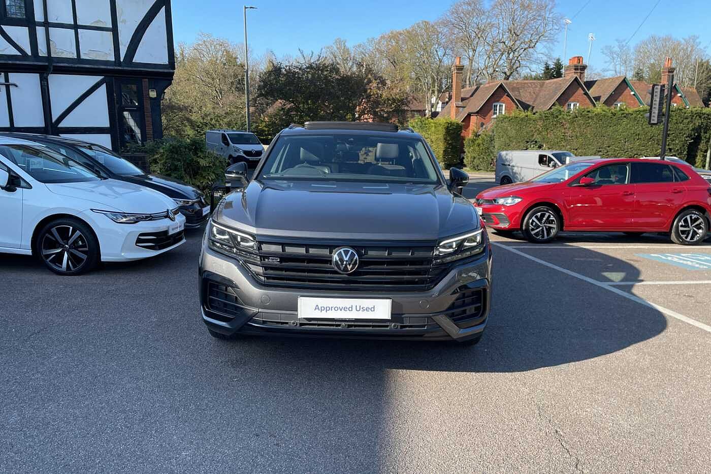 Volkswagen Touareg 3.0TDI (286ps) Black Edition 4Motion