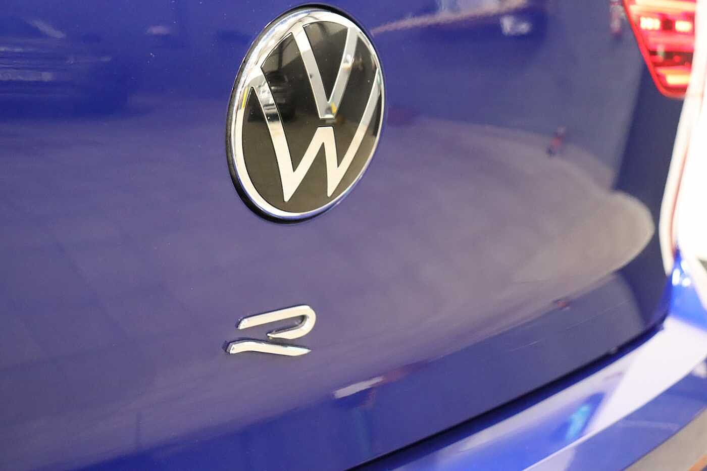 Volkswagen Golf Hatchback 2.0 TSI 320 R 4Motion 5dr DSG