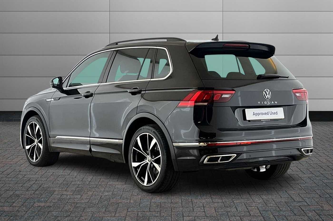 Volkswagen Tiguan 2.0 TDI R-Line SUV 5dr Diesel DSG Euro 6 (s/s) (150 ps)
