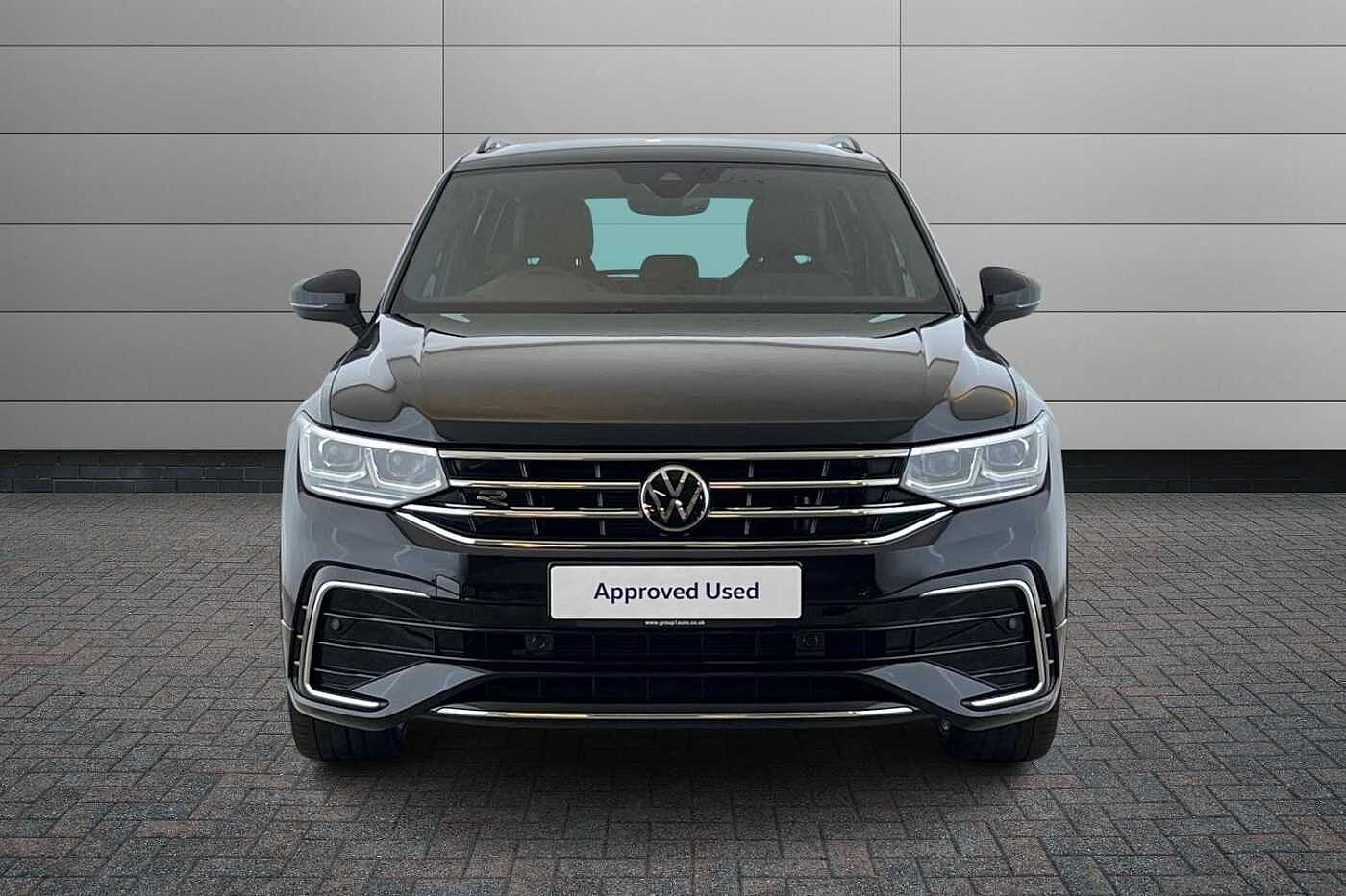 Volkswagen Tiguan 2.0 TDI R-Line SUV 5dr Diesel DSG Euro 6 (s/s) (150 ps)