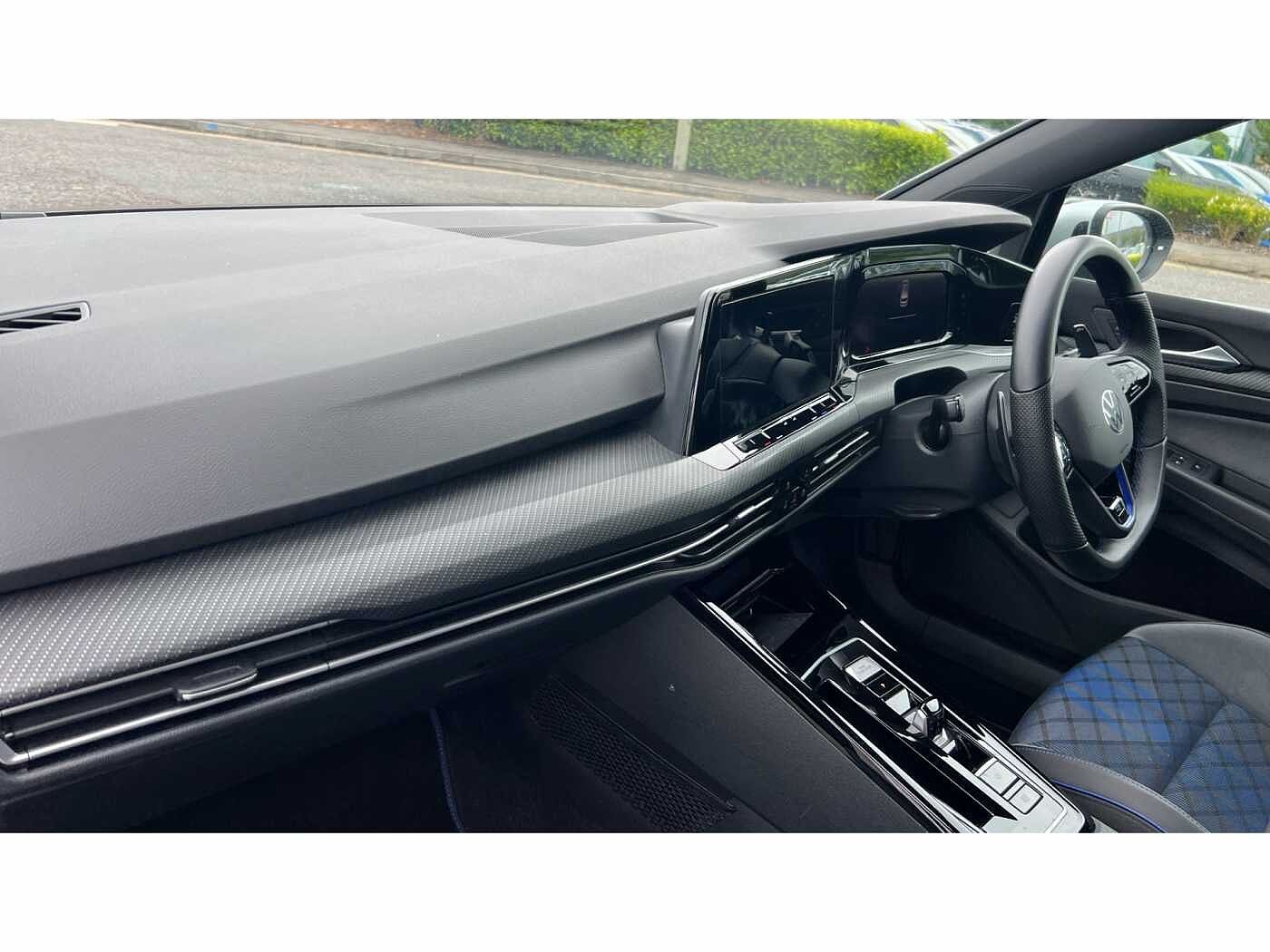 Volkswagen Golf R MK8 2.0 TSI 4Motion 320PS DSG 5 Dr