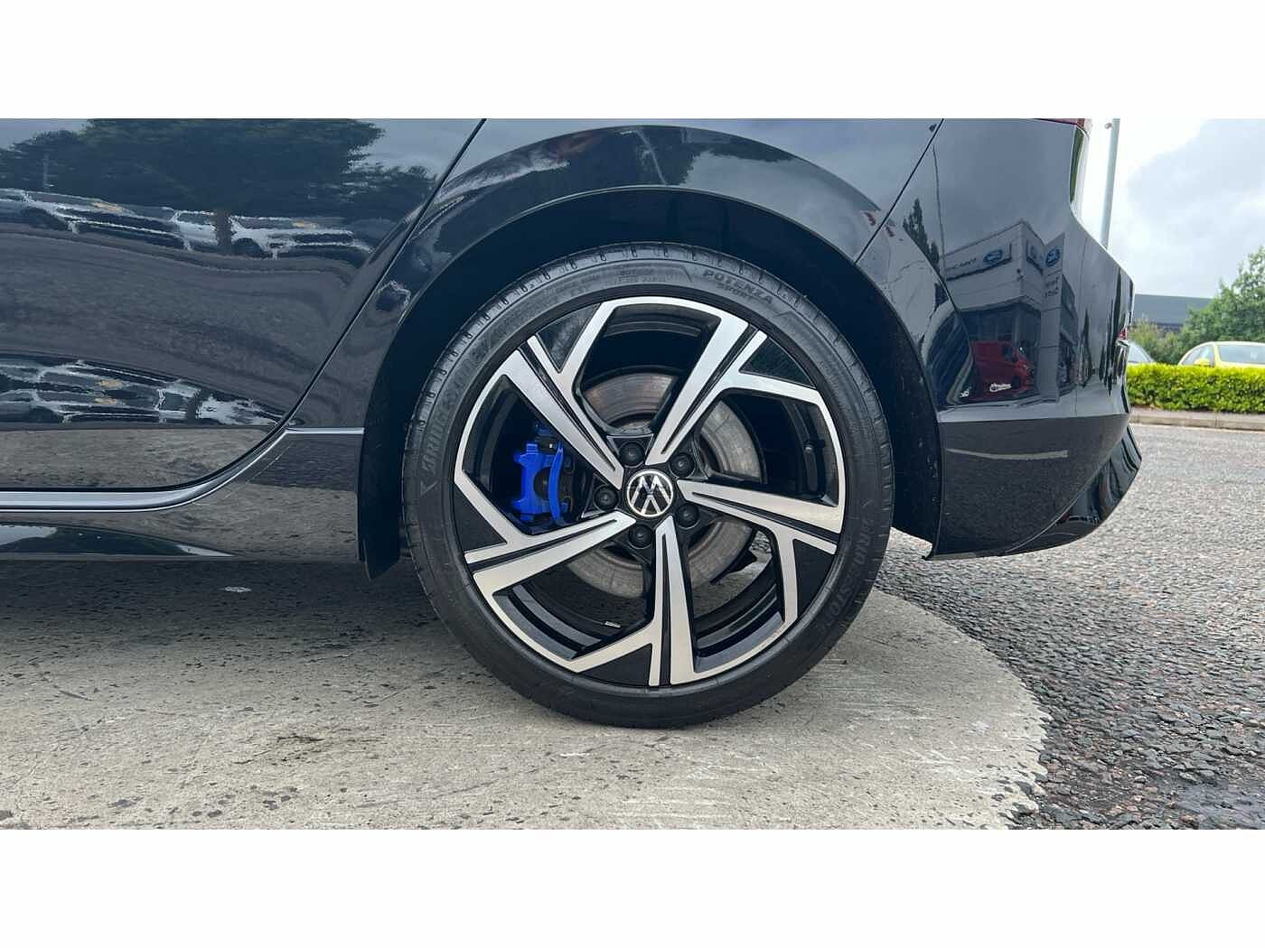 Volkswagen Golf R MK8 2.0 TSI 4Motion 320PS DSG 5 Dr