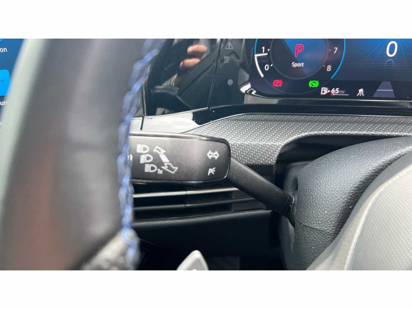 Volkswagen Golf R MK8 2.0 TSI 4Motion 320PS DSG 5 Dr