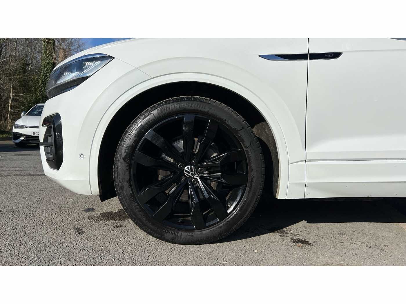 Volkswagen Touareg 3.0 V6 TDI 4Motion R-Line Tech Plus 5dr Tip Auto
