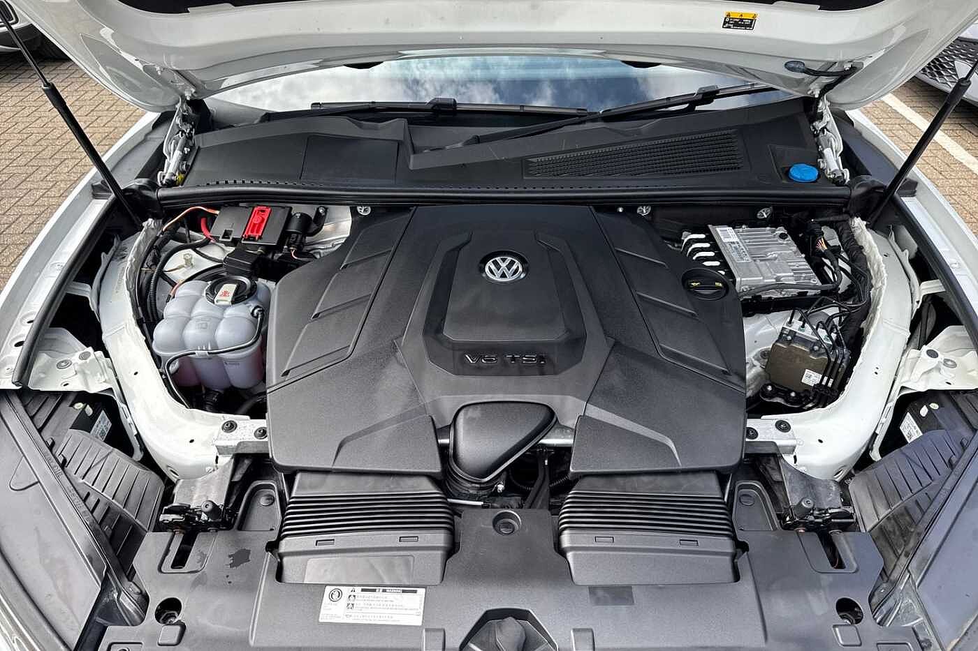 Volkswagen Touareg 5dr 3.0TSI 340ps 4Motion R-Line