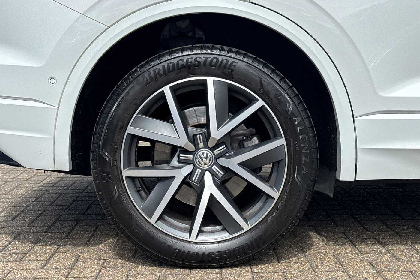 Volkswagen Touareg 5dr 3.0TSI 340ps 4Motion R-Line