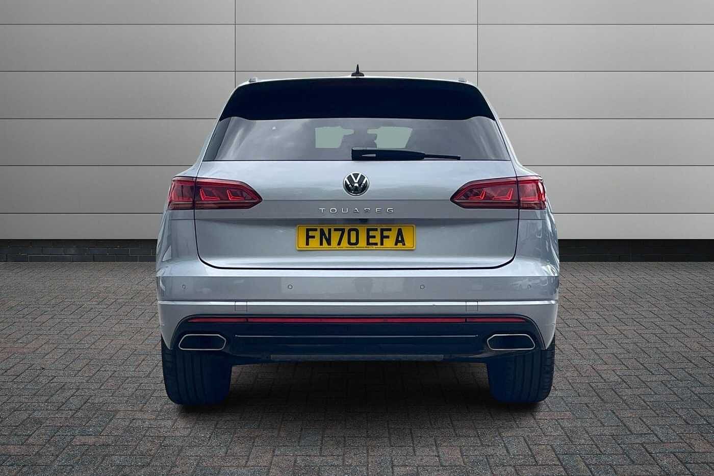 Volkswagen Touareg 3.0 TDI V6 Black Edition SUV 5dr Diesel Tiptronic 4Motion Euro 6 (s/s) (286 ps)