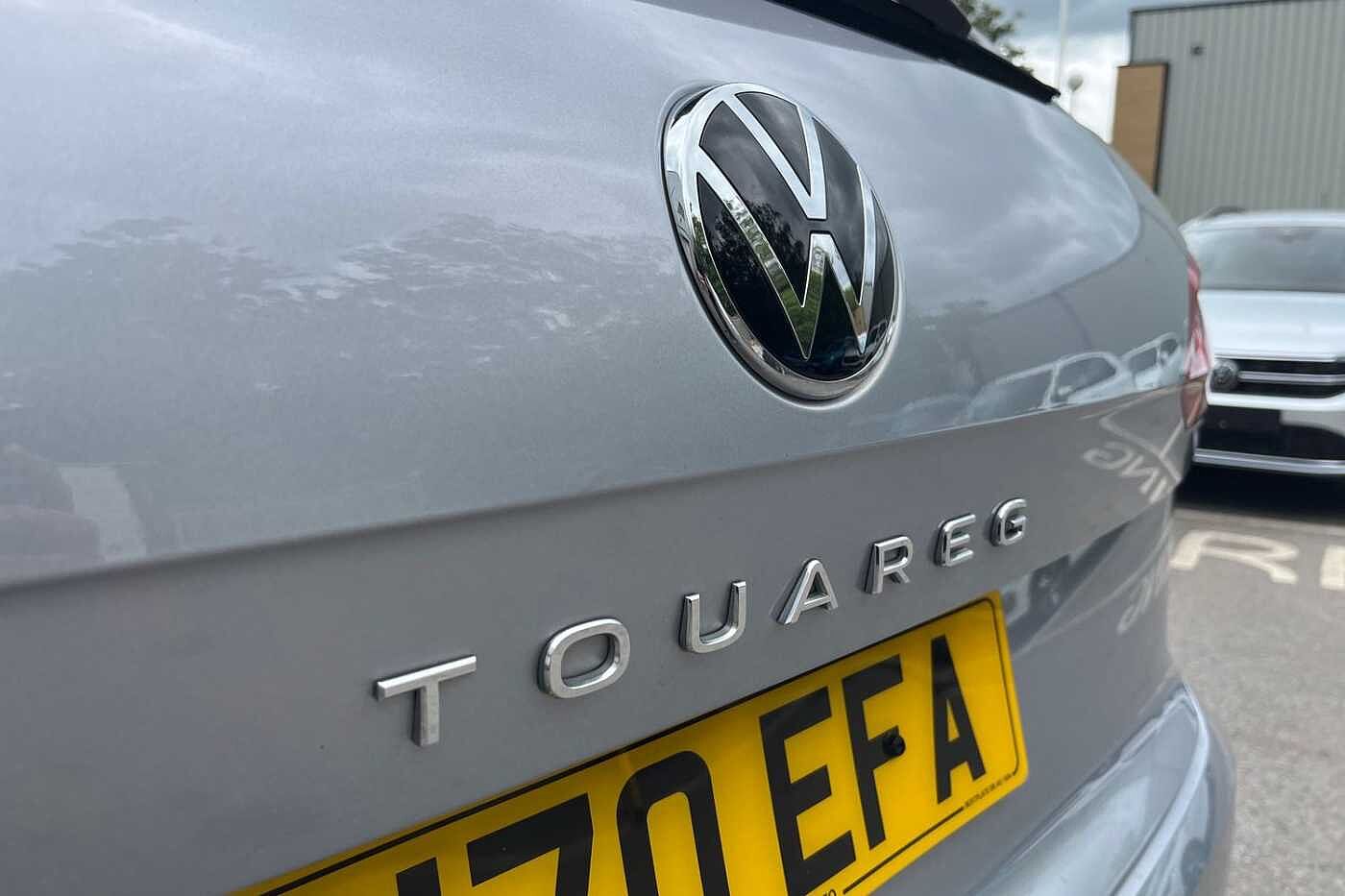 Volkswagen Touareg 3.0 TDI V6 Black Edition SUV 5dr Diesel Tiptronic 4Motion Euro 6 (s/s) (286 ps)