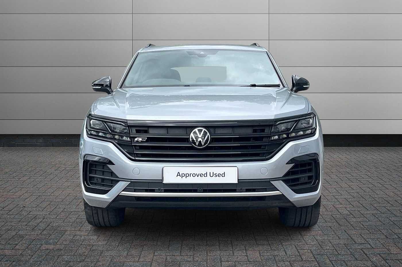 Volkswagen Touareg 3.0 TDI V6 Black Edition SUV 5dr Diesel Tiptronic 4Motion Euro 6 (s/s) (286 ps)