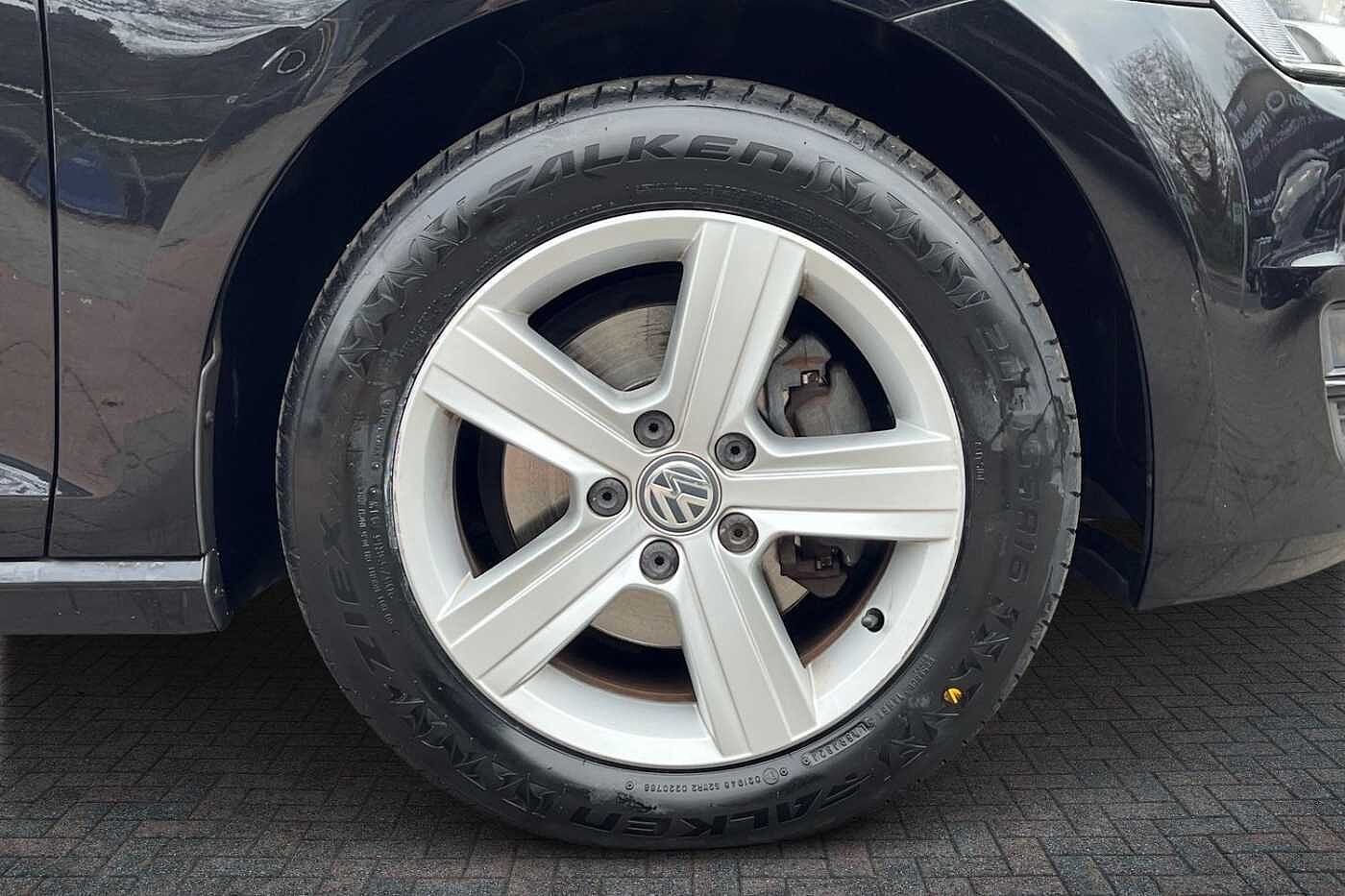 Volkswagen Golf 1.4 TSI BlueMotion Tech Match Hatchback 5dr Petrol DSG Euro 5 (s/s) (122 ps)