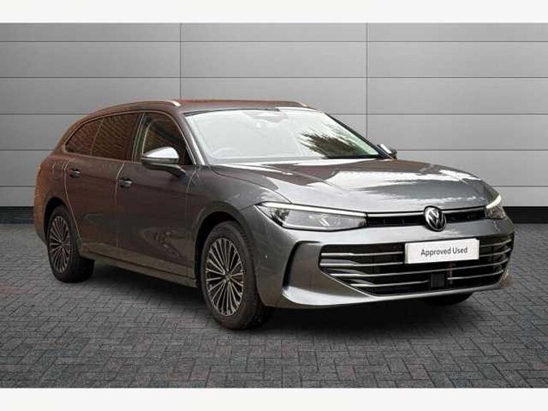 Volkswagen Passat 1.5 TSI eHybrid 19.7kWh Elegance Estate 5dr Petrol Plug-in Hybrid DSG Euro 6 (s/