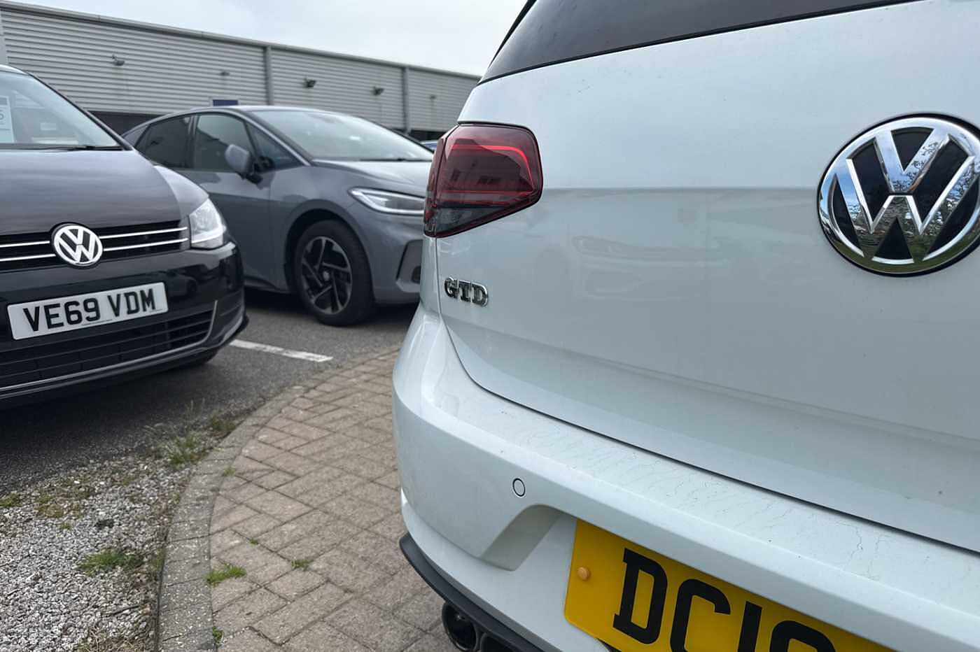 Volkswagen Golf 2.0 TDI GTD Blueline 184PS DSG 5Dr